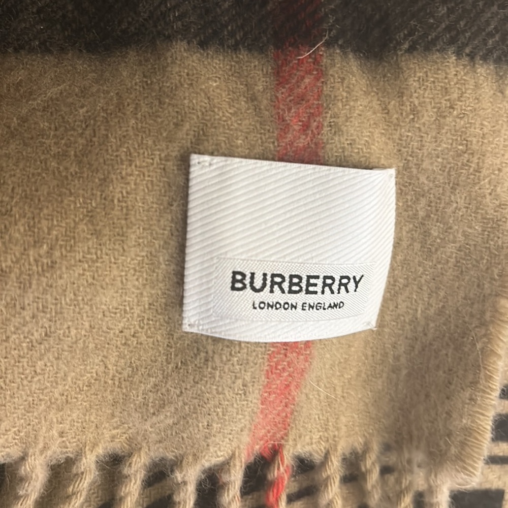 Burberry reversible check and monochrome cashmere scarf - Picture 2 of 3
